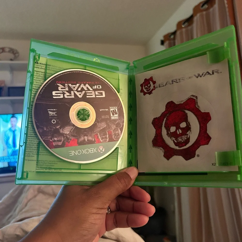 Microsoft Xbox One Gears of War Ultimate Edition - complete with manual